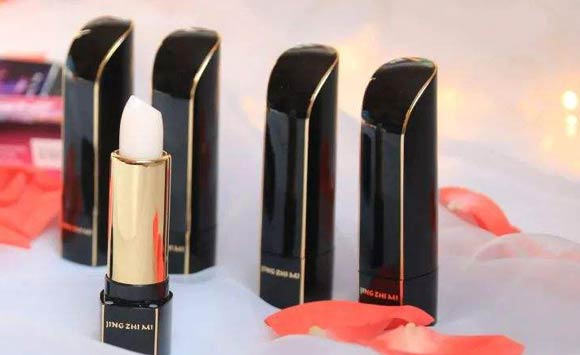 潤(rùn)唇膏在使用中最易發(fā)生得就是易折斷，那么，潤(rùn)唇膏的折斷力怎么檢測(cè)呢--濟(jì)南賽成儀器