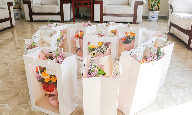 愛在三八節(jié)，情暖半邊天 濟(jì)南賽成為女員工送上節(jié)日祝福